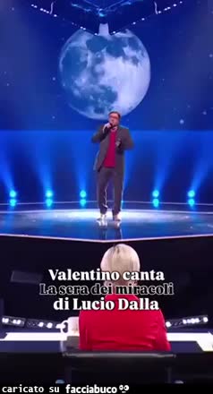 Omaggio a Lucio dalla da parte di Valentino Aquilano
