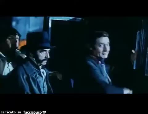 DEDICATO A TUTTI COLORO CHE SI SENTONO STO CAZZO
