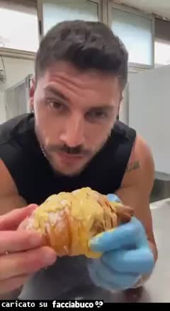 Uomo