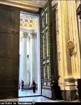 Se si apre una porta si chiude un portone… e buonanotte al vecchio